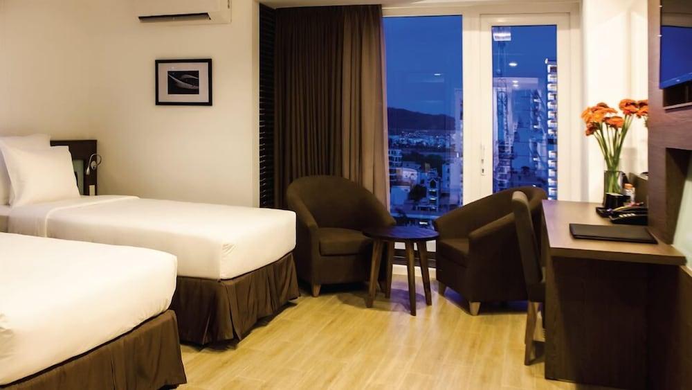 Aroma Nha Trang Boutique Hotel Exterior photo